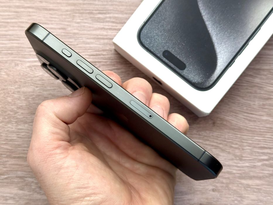 Apple Iphone 15 Pro Black Titanium 256gb акб 100%