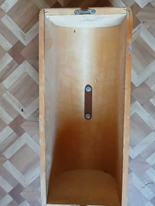 Футляр для швейной машинки.