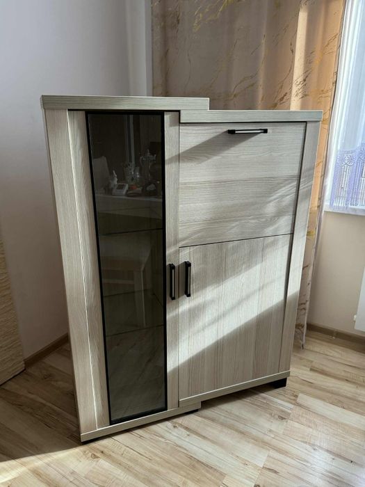 Witryna VIVA V04 szafka z barkiem do przechowywania jesion