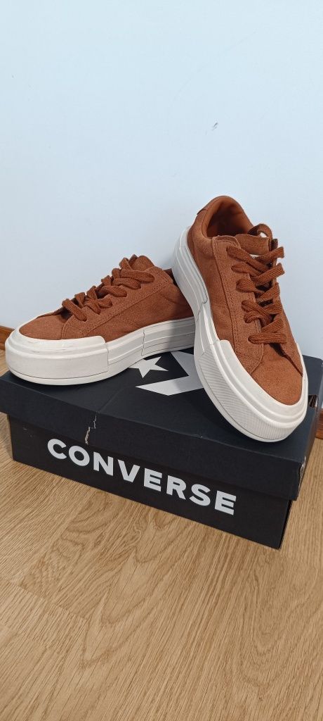 Оригінальні converse жіночі