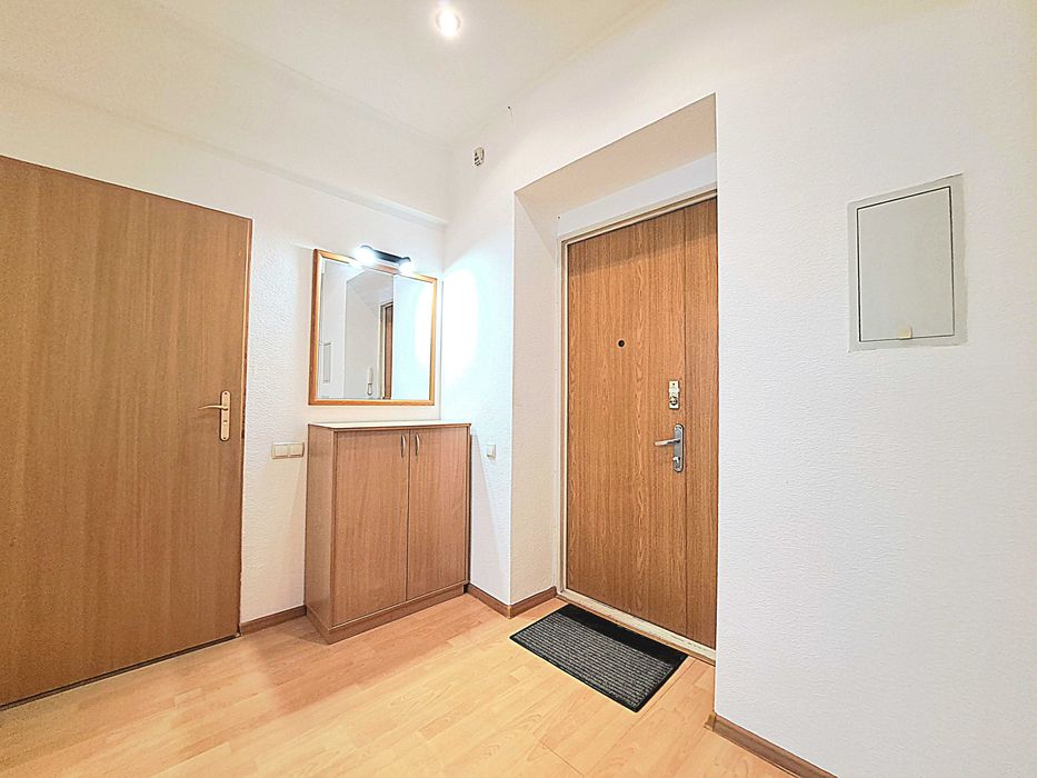 Центр! Смарагдова студія на Дарвіна , біля метро, ТРЦ Никольский