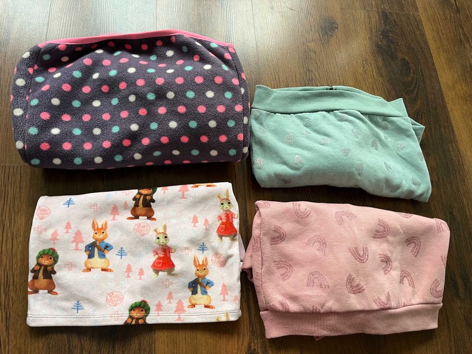 3 ciepłe bluzy 98  i sweterek