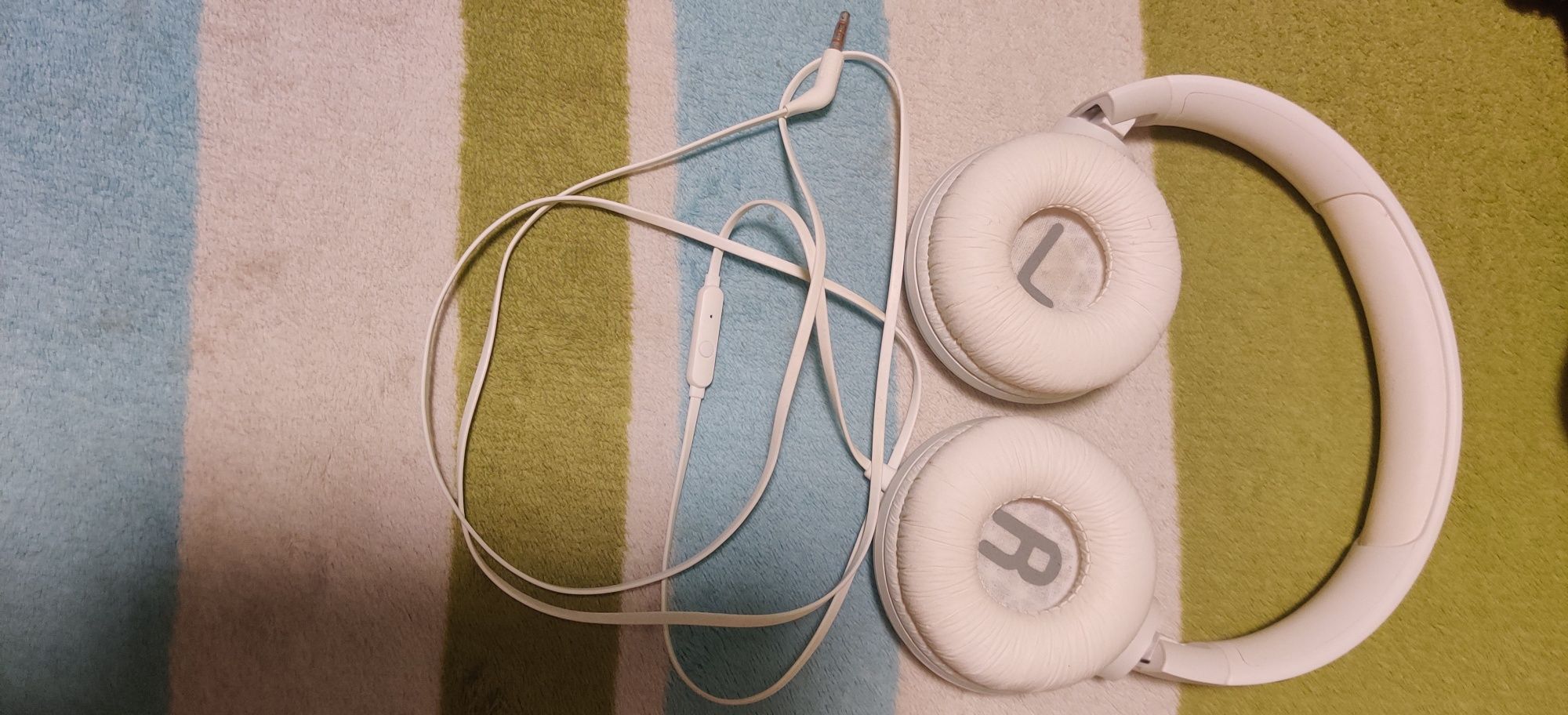 Auscultadores JBL Tune 500  com fio e microfone