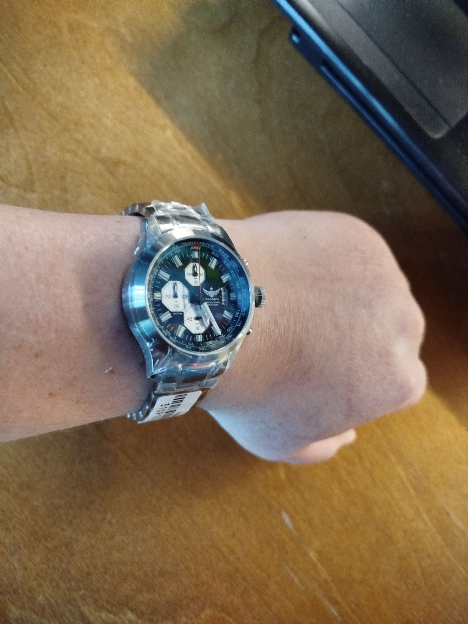 Pilot Yelang Tritium T100 годинник