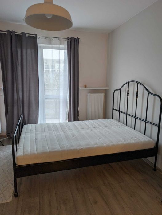 Sprzedam łóżko z ikei z materacem