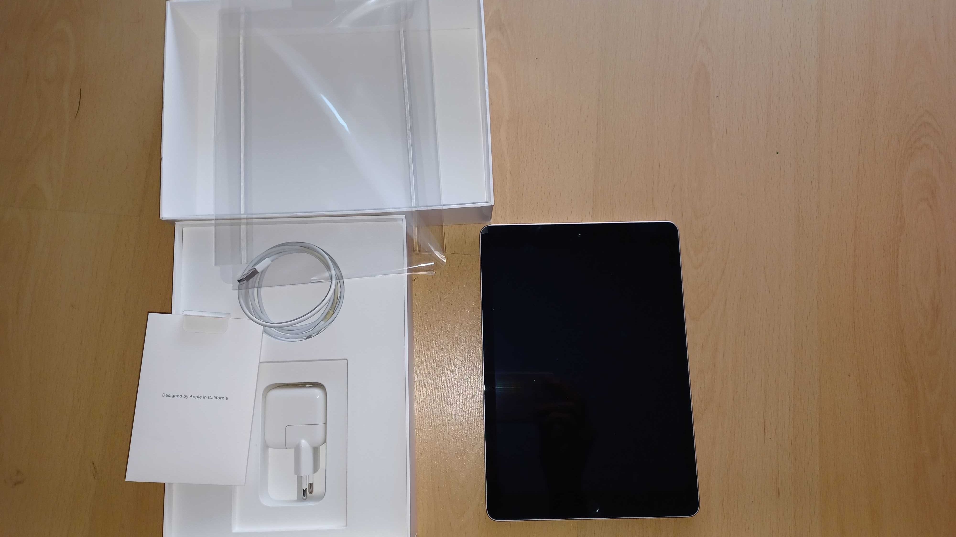 IPad 6ª geração 32Gb - com pouco uso sem riscos como novo