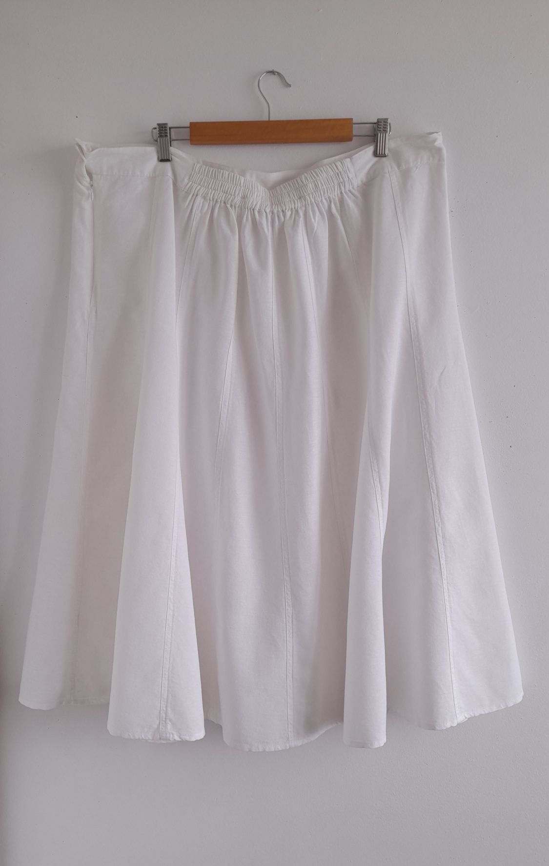 Duża długa białą spodnica 5 x XL