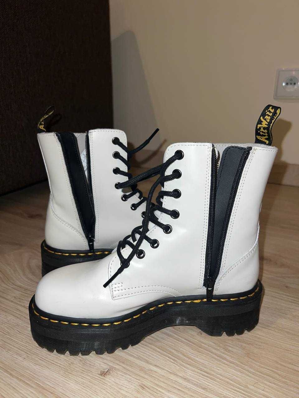 Dr. Martens Glany Jadon 15265100 White Білі