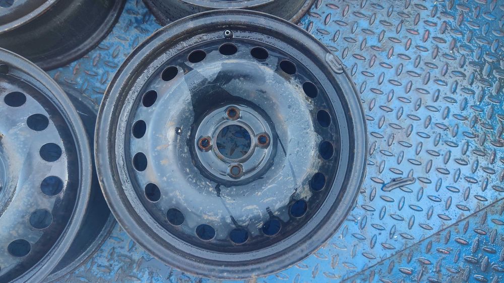 Felgi Stalowe Stalówki 4x100 16' 16 cali