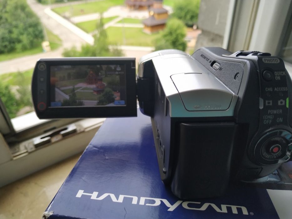 відеокамера Sony Handycam DCR-SR45E