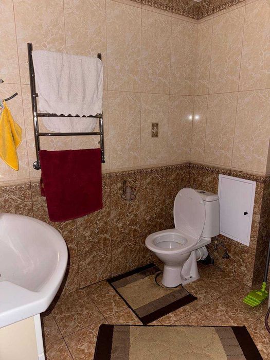 Продам 2 кімнатну квартиру в тихому районі Грушевського