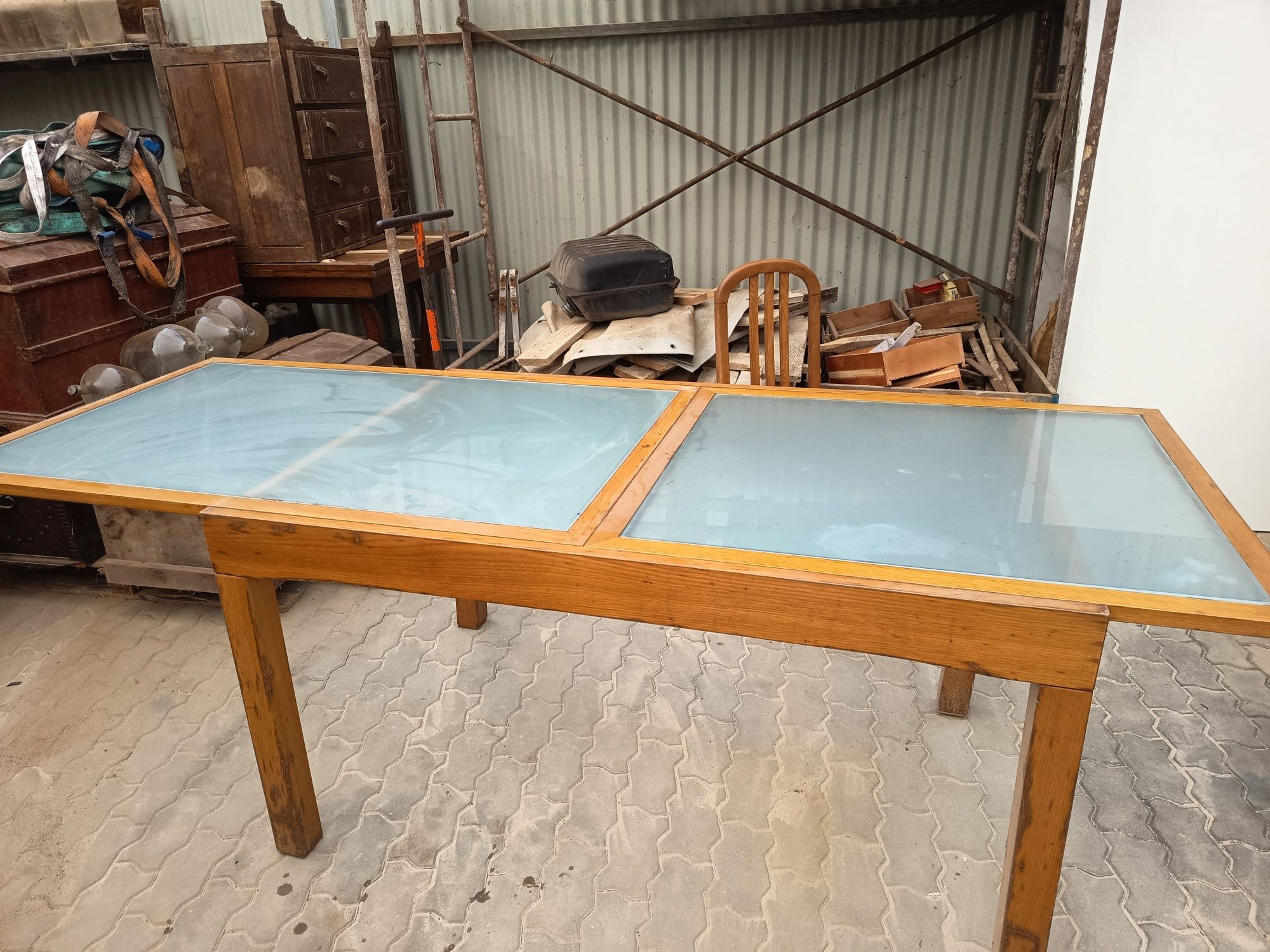 Mesa extensível com cadeiras