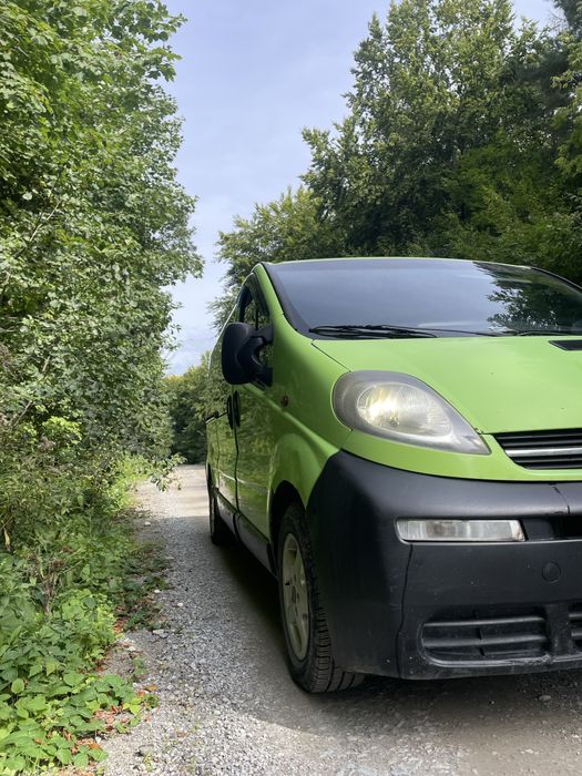 Опель віваро пасажир