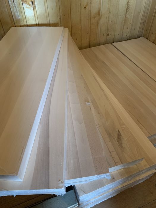 Сходи та комплектуючі. Деревяні