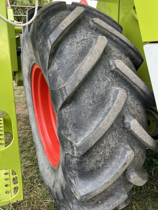 Свіжопривезений комбайн Claas dominator 48s гідравлічна вигрузна