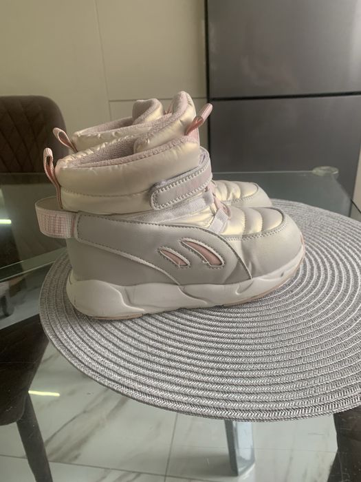 Дитяче зимове взуття для дівчинки