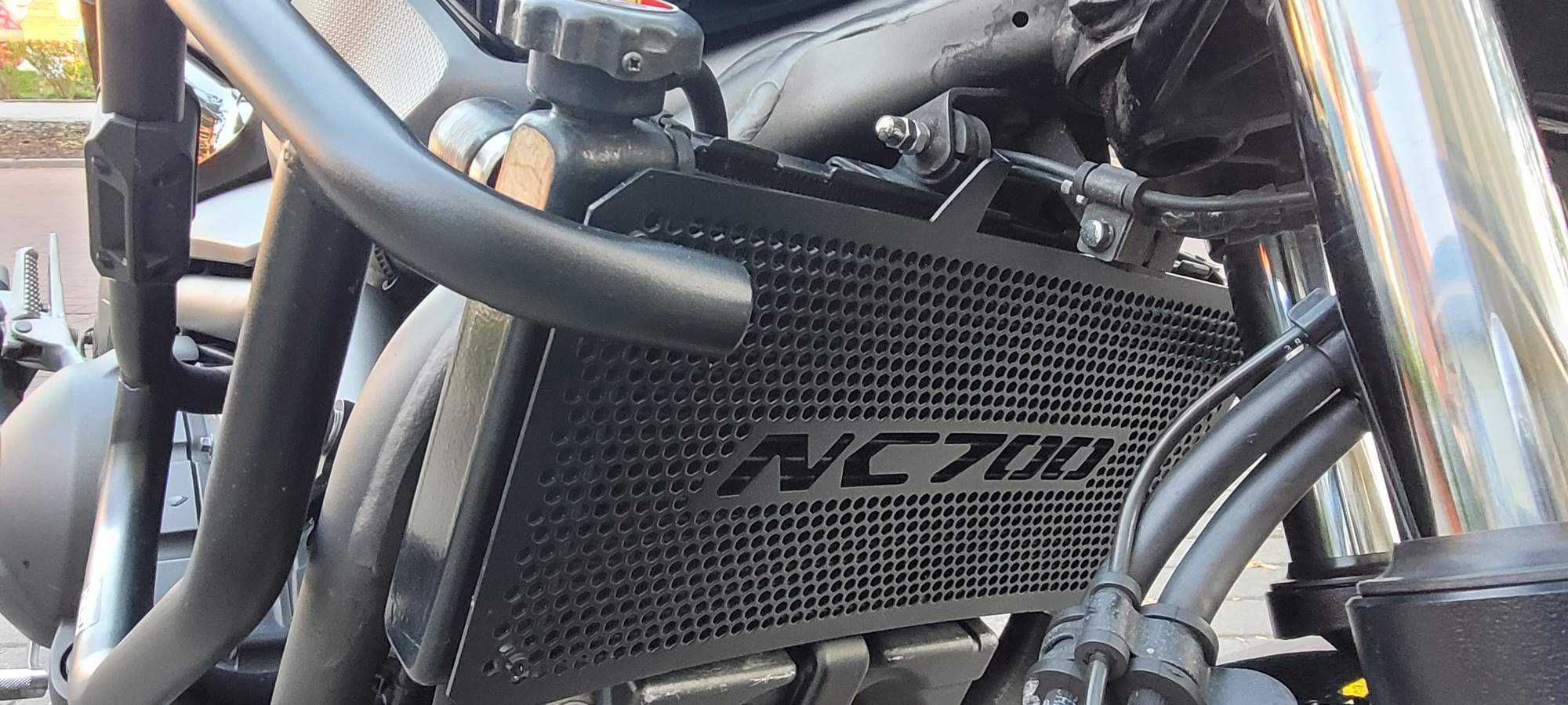 HONDA NC 700 - super stan