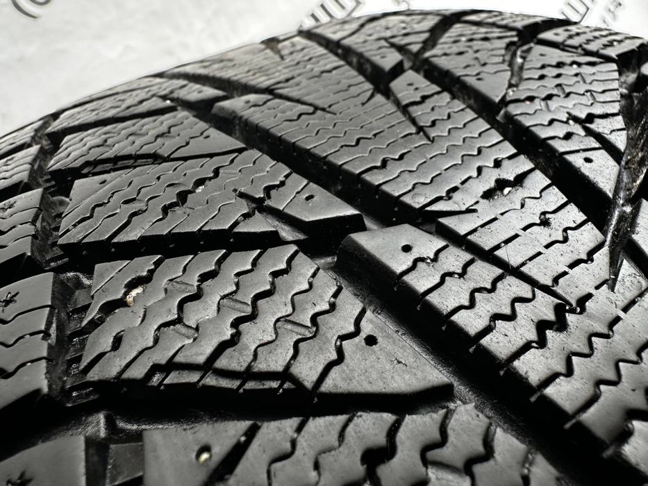 Шини 275/45 R 20 Nokian Hakkapelitta R2 SUV. Комплект. Колеса склад.