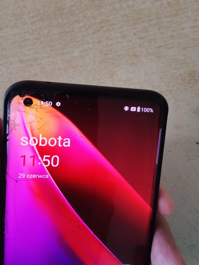 Sprzedam smartfon Oneplus 9 pro 8/128. Stan Dobry. Czytaj opis