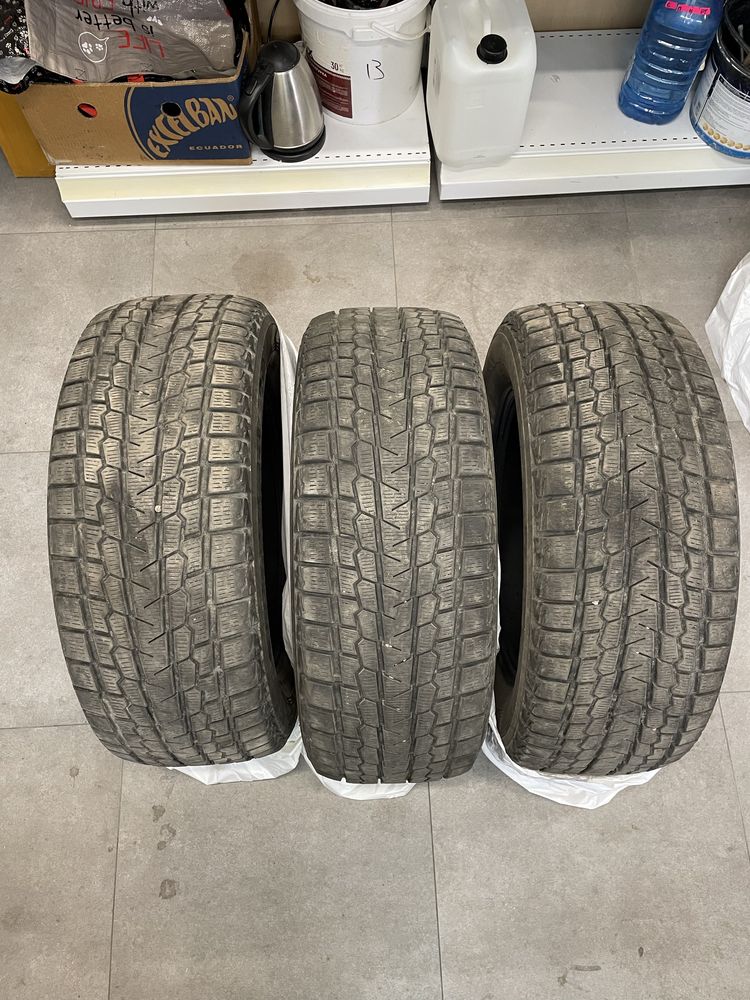 YOKOHAMA 265/60 R18 3шт