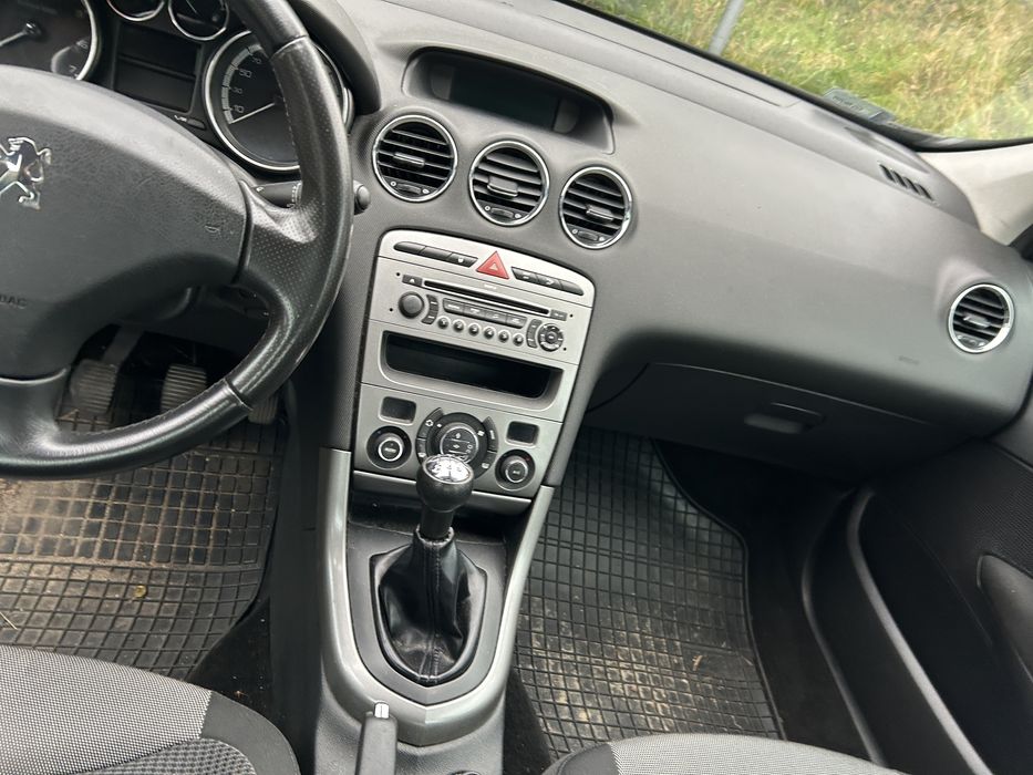 Peugeot 308 rocznik 2008r benzyna 1,6 NIE Zapala
