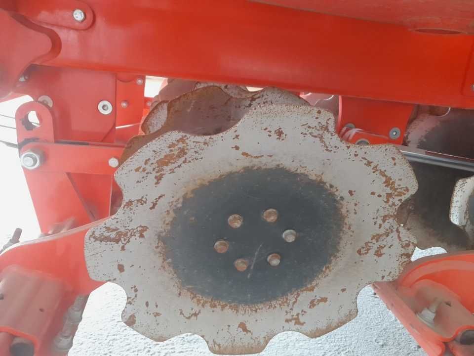 Sprzedam siewnik kuhn- espro r 4000