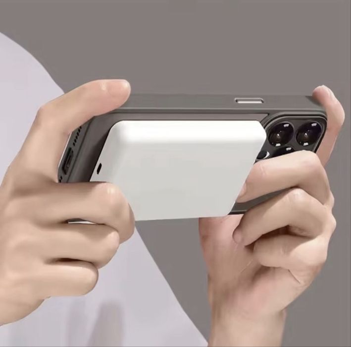 Etui iPhone 16 Pro Clear Case MagSafe szkło w zestawie