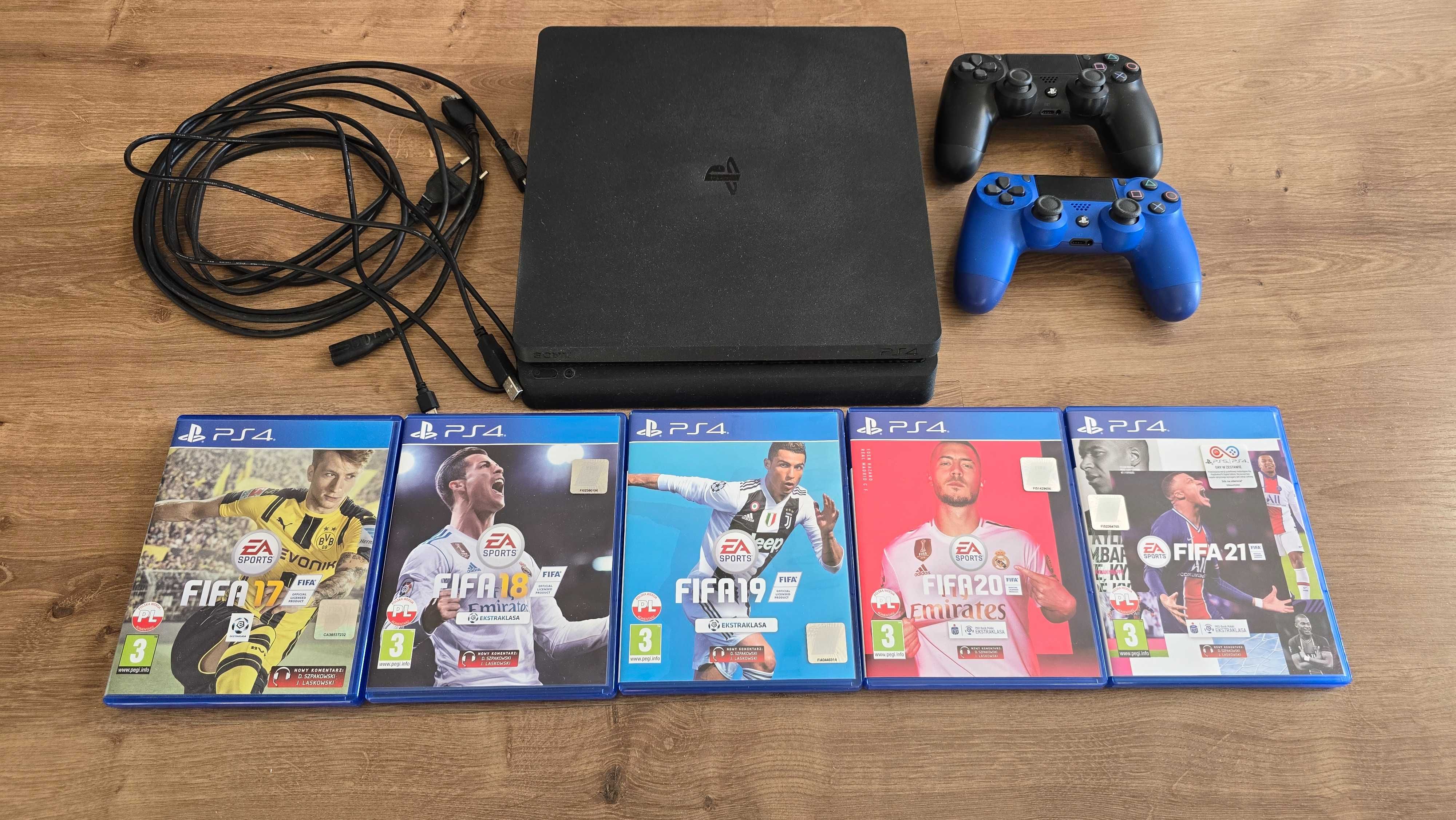 PS4 Slim 1 TB, 2 pady, gry FIFA