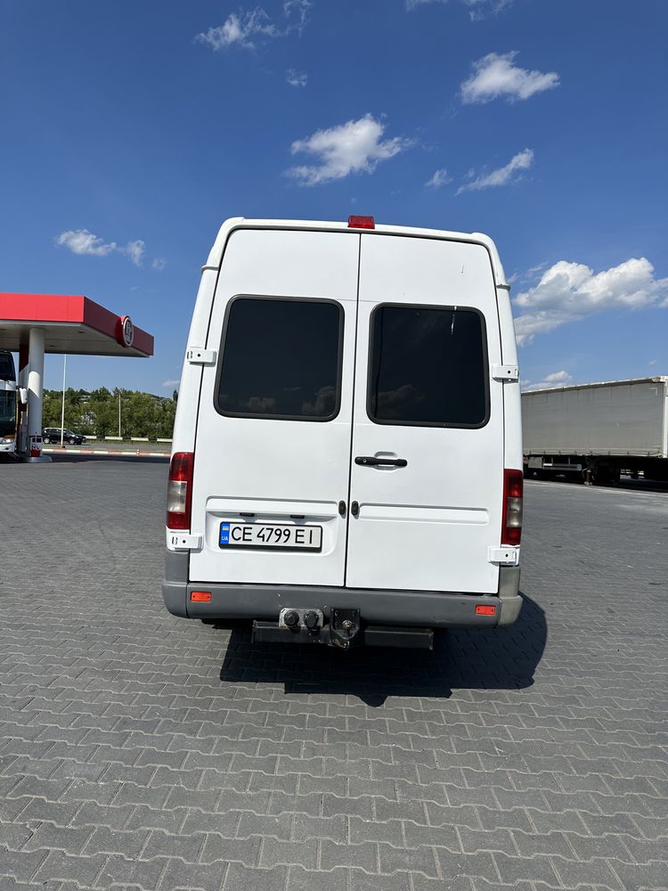 Mercedes_Benz Sprinter 313