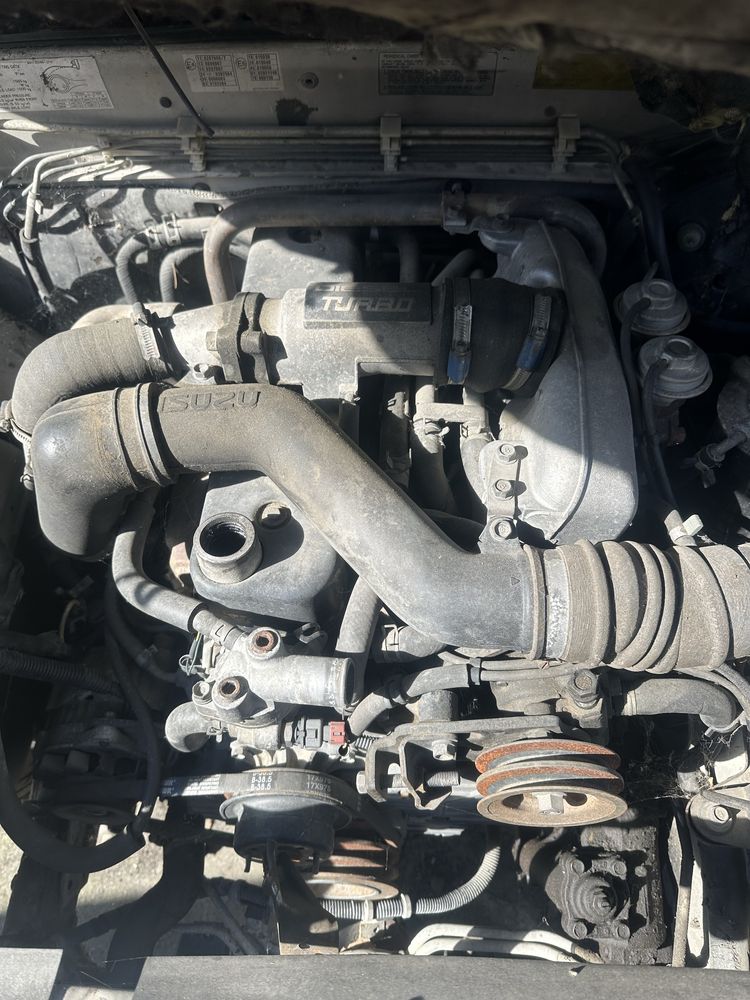 Motor isuzu  2.5 turbo diesel Opel campo