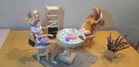 EKSTRA! Stolik okrągły + dwa krzesełka dla Barbie Monster High
