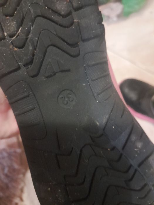 Продам зимние термо сапожки. Девочка  32р