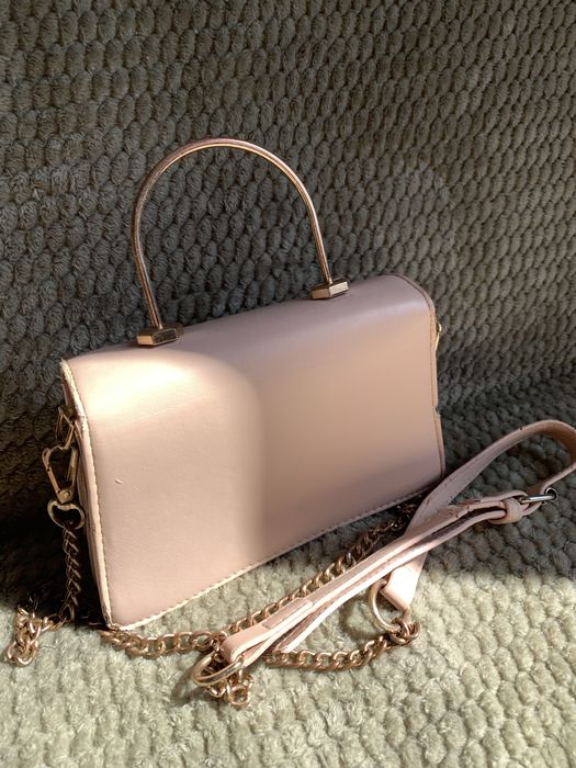 Сумочка жіноча, рожевого кольору
