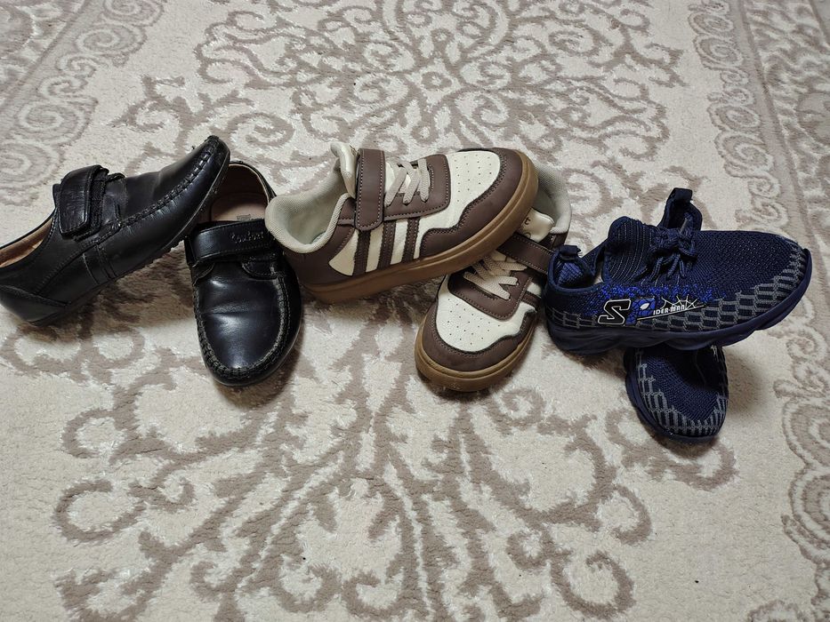 Туфли,кросовки,кросівки, макасини 29,30 розмір , 19 см, 18,5 см