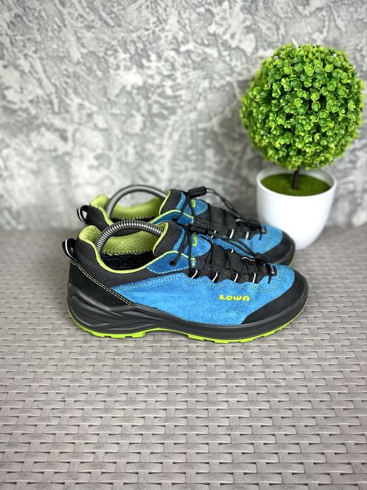 Lowa gore-tex кроссовки полуботинки 36 размер детские синие