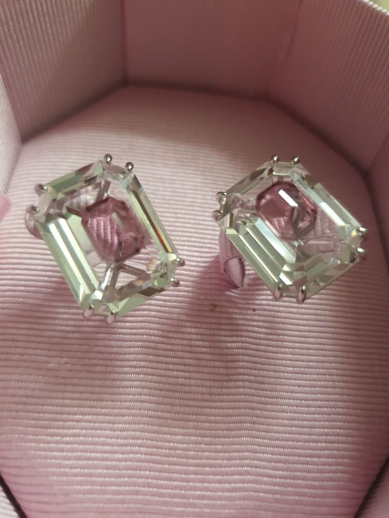 Сережки гвоздики Swarovski