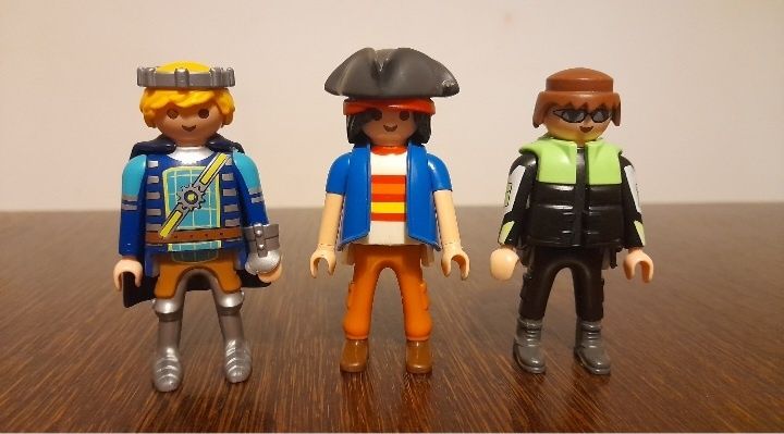 Figurki playmobile 7 szt.