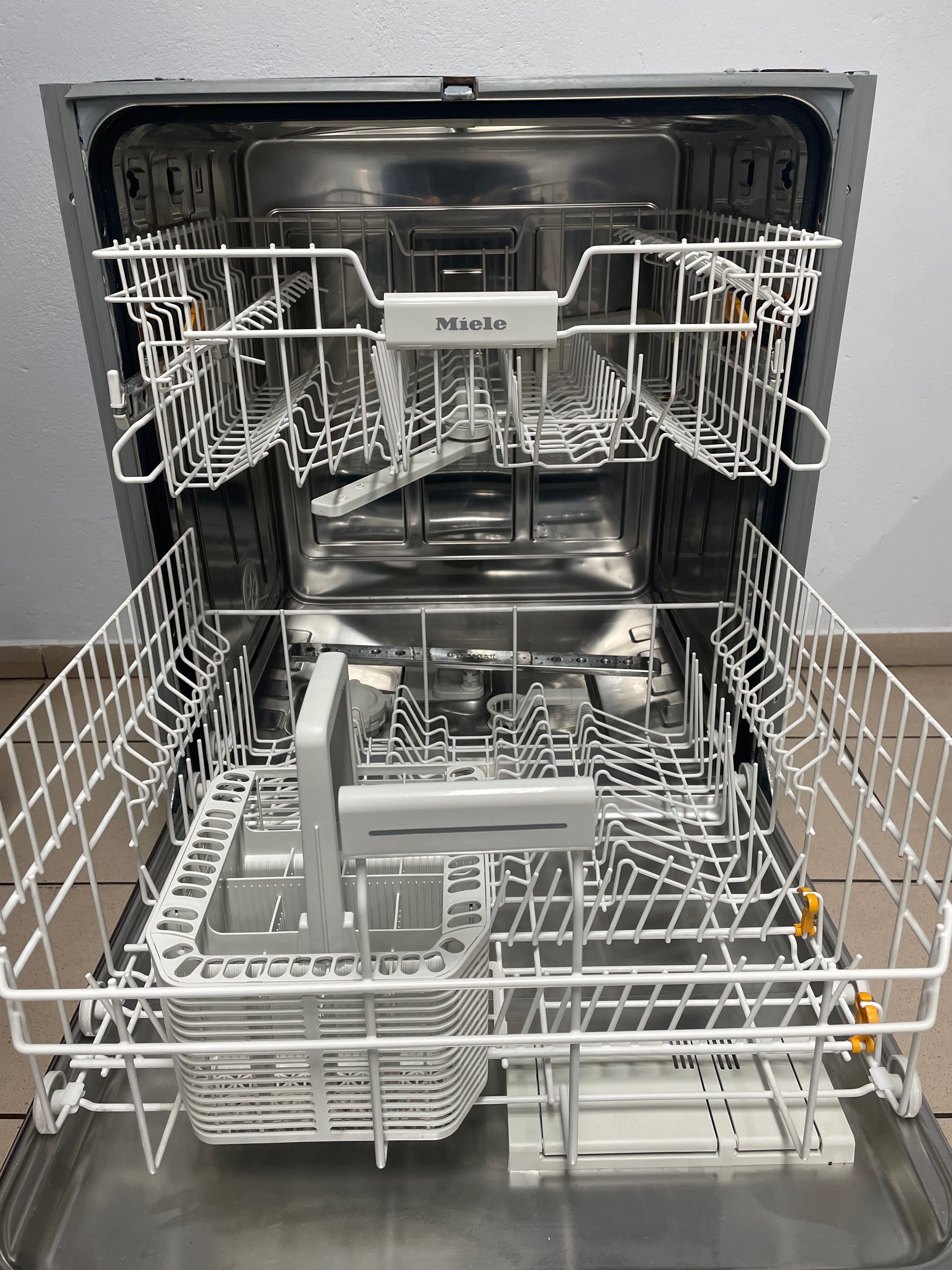 Zmywarka Miele do zabudowy G 4920i IN GW