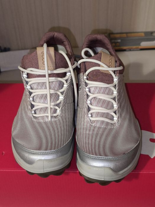 Жіночі кросівки ECCO original
