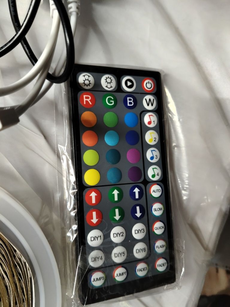 Taśma LED RGB z pilotem