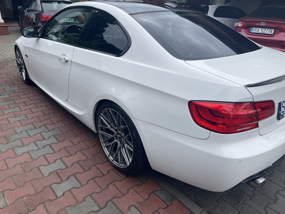 BMW Seria 3 E92 325d M57 250hp Mpakiet