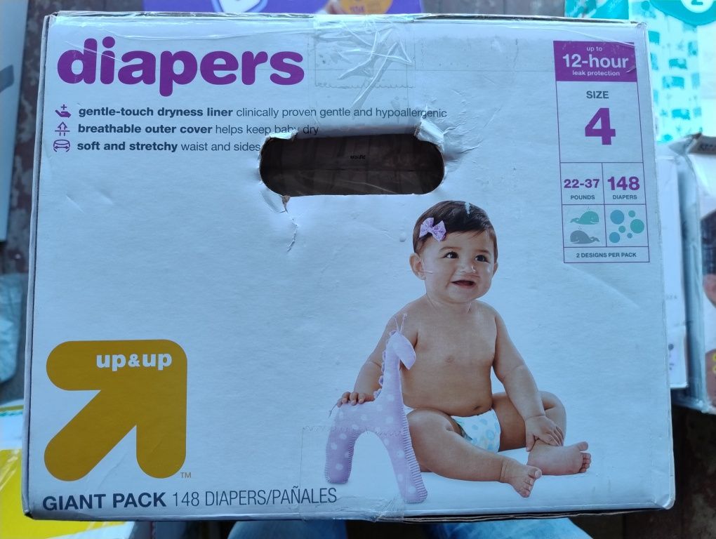 148 шт. Pampers Premium Diapers 4, 10-16 кг. США.