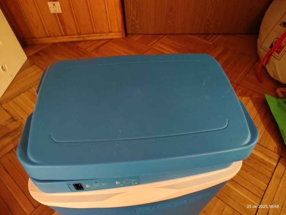 Lodówka turystyczna 220v 27litro