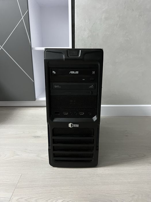 Компʼютер в хорошому стані.