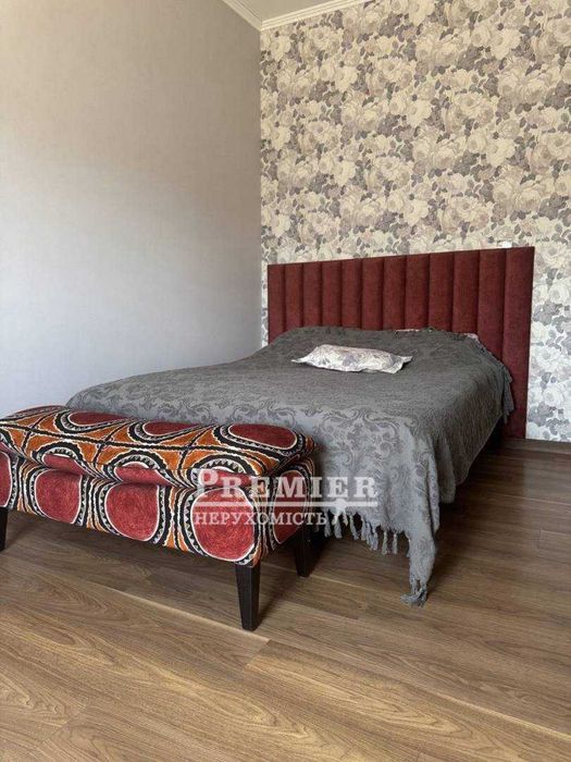 Продам сучасний будинок