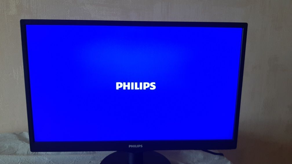 Монитор 23.8'' PHILIPS (240V5QDSB/00)