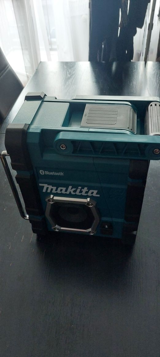 Radio MAKITA z bluetooth