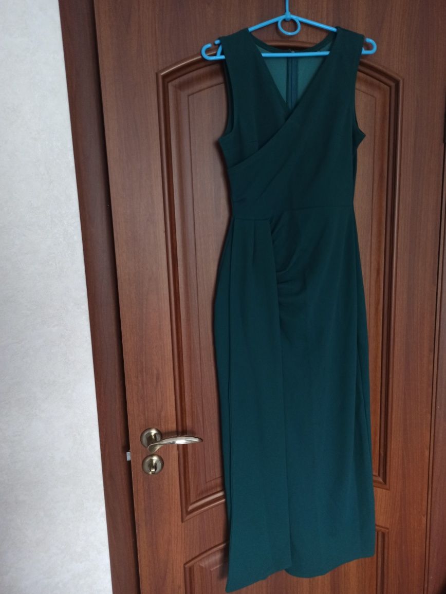 Сукня, плаття колір бутилка 42 р