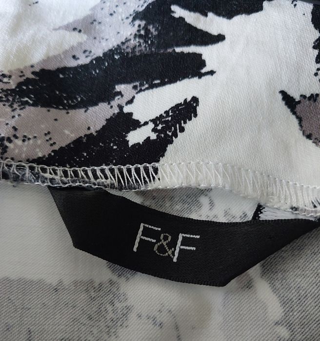 Sukienka F&F. Rozm. 42 (też 38/40), zobacz wymiary. Stan idealny.