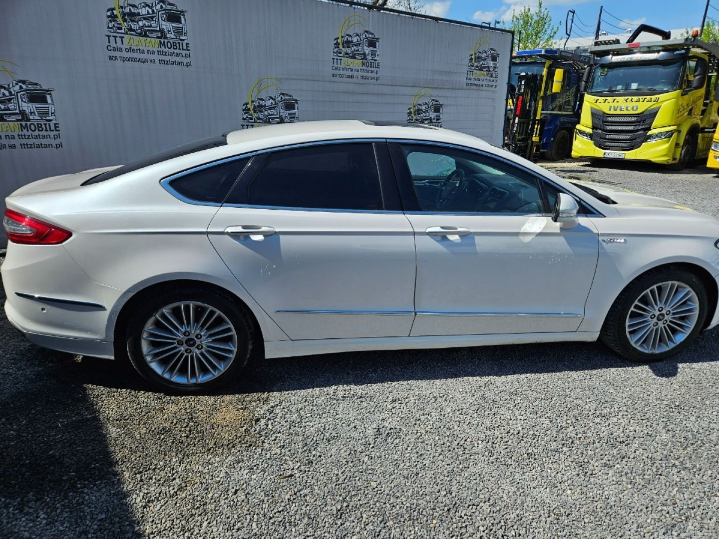 Ford Mondeo Ford Mondeo Hybrid